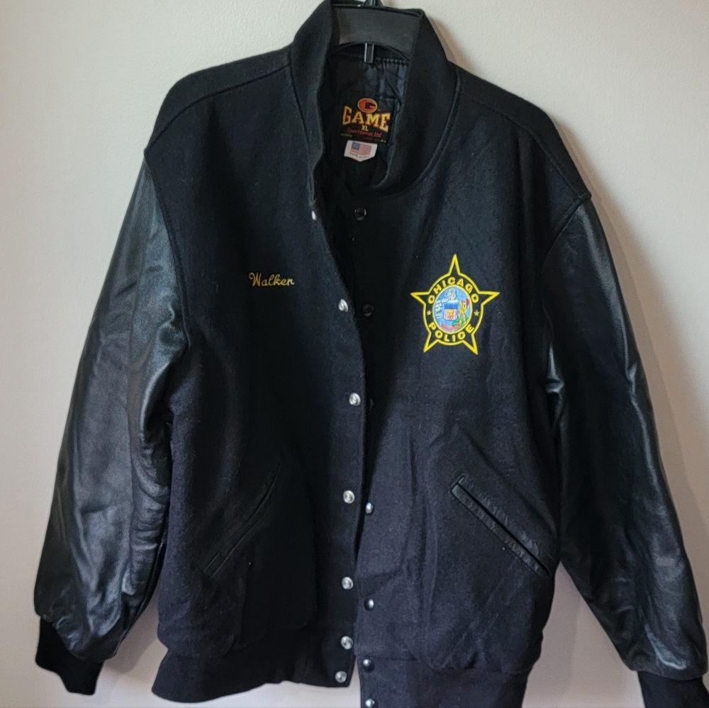 Police Chicago. Black Varsity Wool Jacket with Leather Sleeves. Size XL